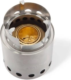 Solo Stove Lite Draagbare Kooktoestel. Geen Vloeibare Brandstof Nodig. Krachtige Efficiënte Houtverbranding En Weinig Rook. Voor 1-2 Personen, 304 Roestvrijstaal, Compact ⌀ 10,8 Cm, Hoogte 14,5 Cm, 255g. -Buitenkampeer Winkel 1064x1200 1