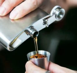 6x Rvs Shot Bekertjes - Borrelglaasjes - Thee/ Koffie Beker - Shotjes Met Leren Case - Bekers 30 ML -Buitenkampeer Winkel 1200x1126 2