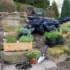 Relaxdays Grondzeilpen Kunststof - 100 Haringen - Grondpen Tuinzeil - Grondharing Set -Buitenkampeer Winkel 1200x1200 1348