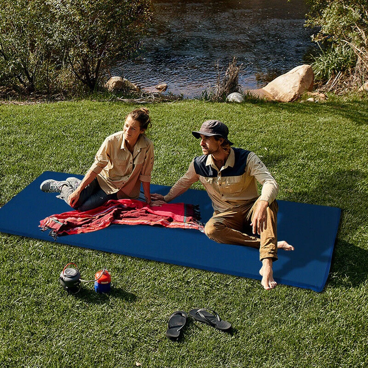 HikeMeister- Slaapmat - 200x 66 X 10 Cm - Zelfopblazend - 1 Persoons - Blauw 3 HikeMeister- Slaapmat - 200x 66 X 10 Cm - Zelfopblazend - 1 Persoons - Blauw