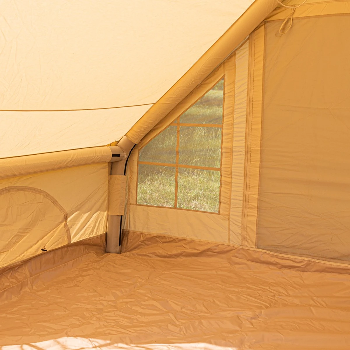 Opblaasbare Vier Persoons Tent Beige 300x200x210 Cm 18 Opblaasbare Vier Persoons Tent Beige 300x200x210 Cm - Afbeelding 16