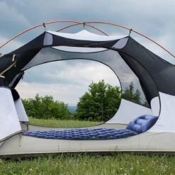 TRVLMORE Slaapmat - Zelfopblazend - 1 Persoons - Ingebouwde Pomp En Kussen - Blauw -Buitenkampeer Winkel 1200x1200 807