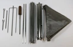 Firekorf + Grill + Spit : Opvouwbare Vuurkorf / Vuurschaal Met Rooster En Spit - Draagbare BBQ - Opbergtas - Kampeer Grill - Kookset 17 Firekorf + Grill + Spit : Opvouwbare Vuurkorf / Vuurschaal Met Rooster En Spit - Draagbare BBQ - Opbergtas - Kampeer Grill - Kookset -Buitenkampeer Winkel 1200x775 1