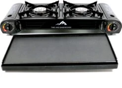 T&S - Draagbaar Dubbel Gasvuur Met Grillplaat - Camping Kooktoestel - Kookstel - Bakplaat - Gasfornuis - 2 Pits - Elektrische Ontsteking - Kookvuur - Kampeer Vuur -Buitenkampeer Winkel 1200x874 9
