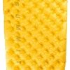 Sea To Summit UltraLight Large - Opblaasbare Slaapmat - 5cm - 495g - Geel -Buitenkampeer Winkel 365x1200