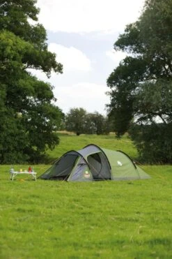 Coleman Tasman 3 Tunneltent - 3-Persoons - Groen -Buitenkampeer Winkel 800x1200